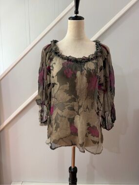 Karen Kane - Black Mist Floral 3/4 Sleeve, Ruffled Collar Top Size L